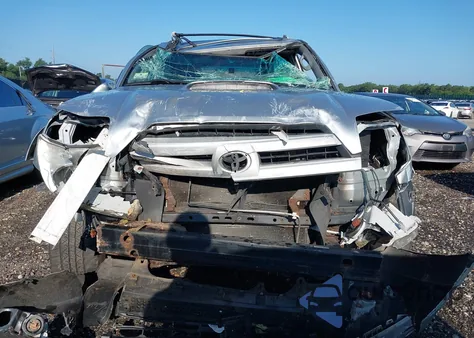 2005 Toyota 4Runner Sr5 Sport V6 z USA, uszkodzony, nr VIN JTEBU14R158046601